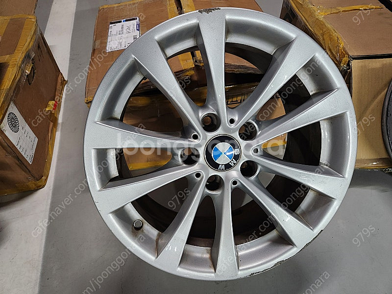bmw 3gt 17인치 기본휠 판매합니다--3