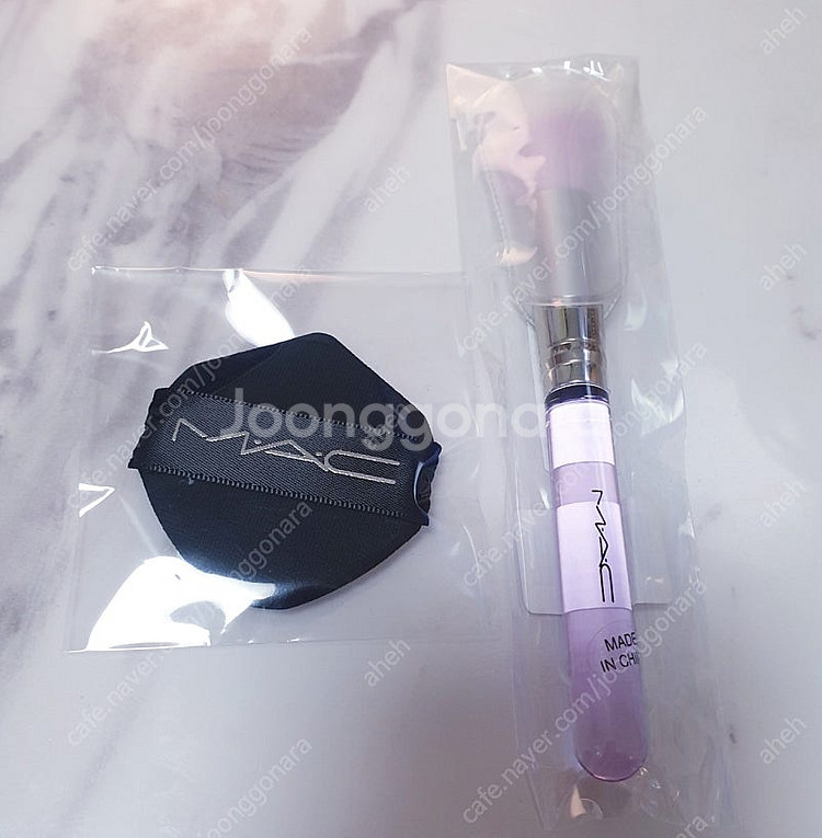 MAC 맥 브러쉬 쿠션 퍼프 9000원 (미개봉 새상품...--0