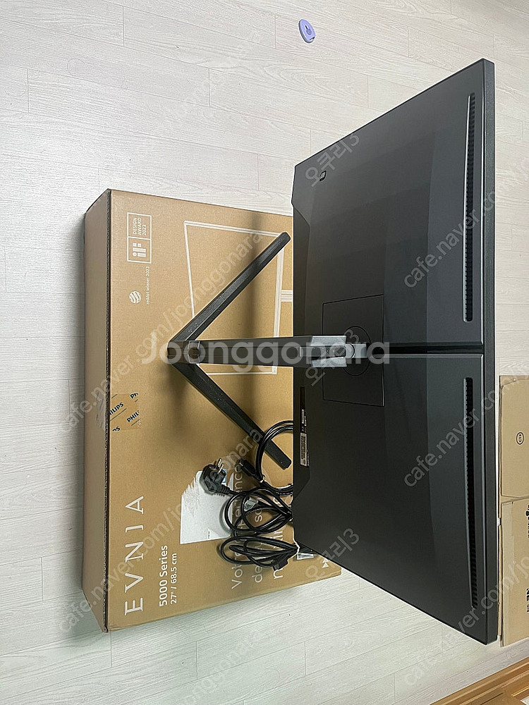필립스 Evnia 27M2N5500 27인치 모니터--2