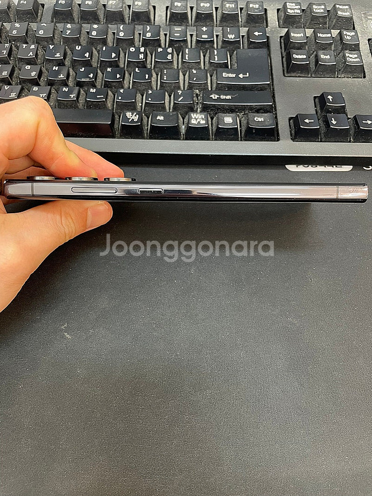 갤럭시S23울트라 블랙 256GB 상태좋은 중고50만팝...--4