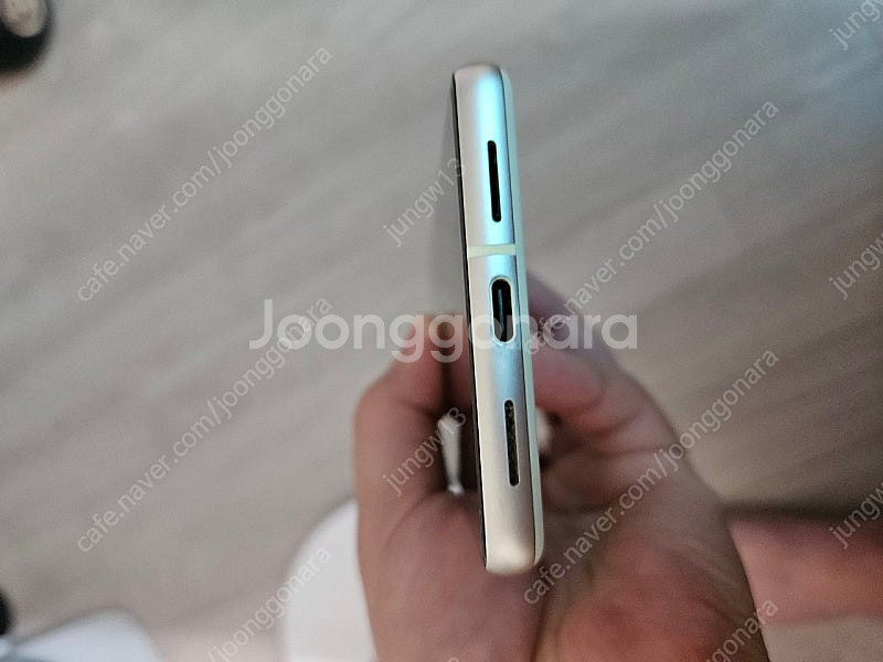 구글 픽셀7 레몬그라스 128g 팝니다--5