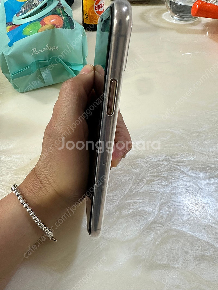 아이폰xs 256g 로즈골드판매--1