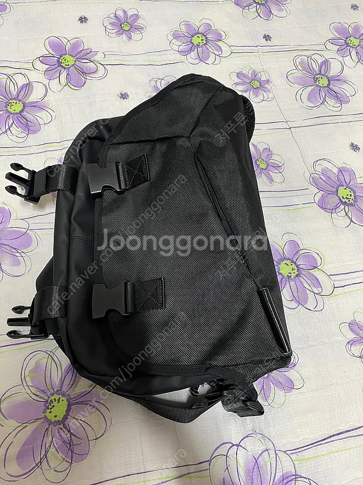 몬스터리퍼블릭 메신저백 판매합니다 .--3