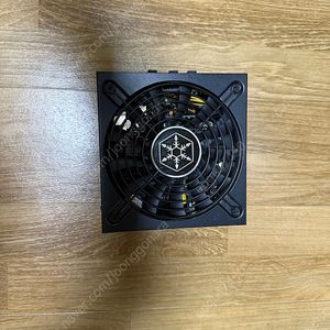 SilverStone SST-SX700-LPT 급처합니다.