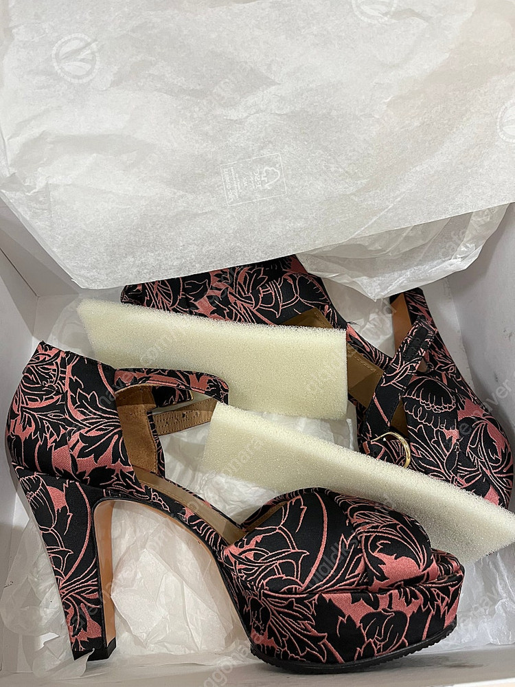미우미우 miu miu 소니아리켈 프라다 디올 웨딩슈즈 힐 이미지