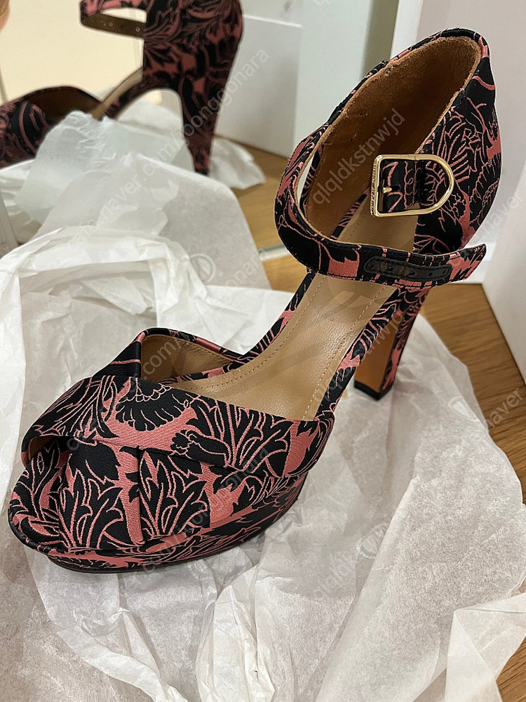 미우미우 miu miu 소니아리켈 프라다 디올 웨딩슈즈 힐 이미지