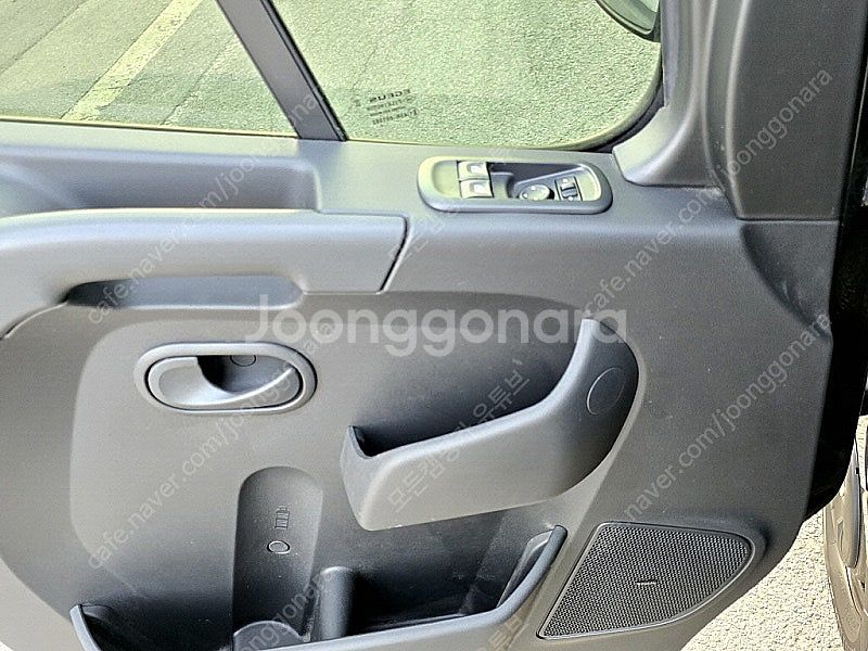 20년 뉴마스터3인승캠핑카(신규제작,인산철+샤워실+풀옵...--6