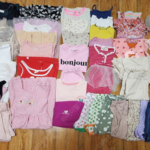 여아120사이즈 여름옷일괄(베이비슈,라고,세라,몽베베,모모와,보보제이,아이러브제이,베리베리,베베스푼,버니테일,뉴발란스등)
