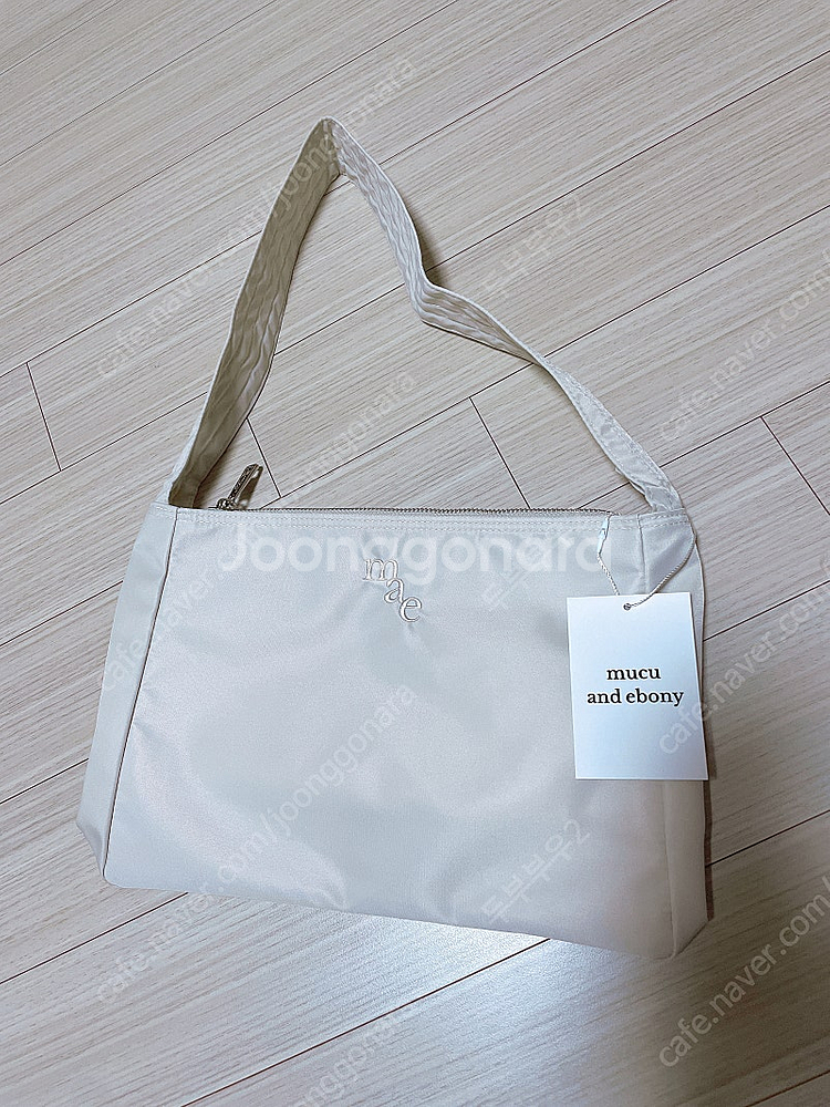 뮤쿠앤에보니 컴피백 웜그레이 색상--2