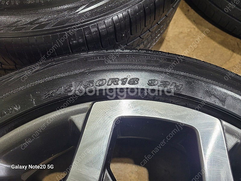 (판매) 쌍용 티볼리 18인치 휠타이어--6