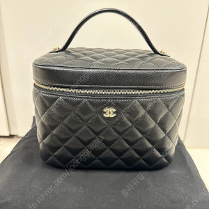 샤넬 코스메틱 케이스 블랙 색상 AP2573