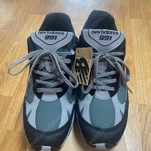 뉴발란스 991 UK 8 1/2 270mm새제품