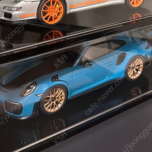 1:18 / 오토아트 / 포르쉐 911 gt2rs (1/18 다이캐스트)