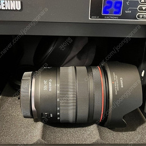 캐논 RF24-104 f4 사용량 없어 제습함 보관후 내놓습니다(AS기간 넉넉헙니다)정품BW필터포함