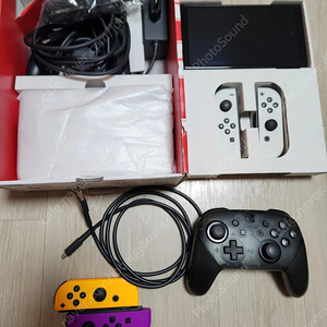 닌텐도 스위치 oled 추가 조이콘 프로콘 팝니다