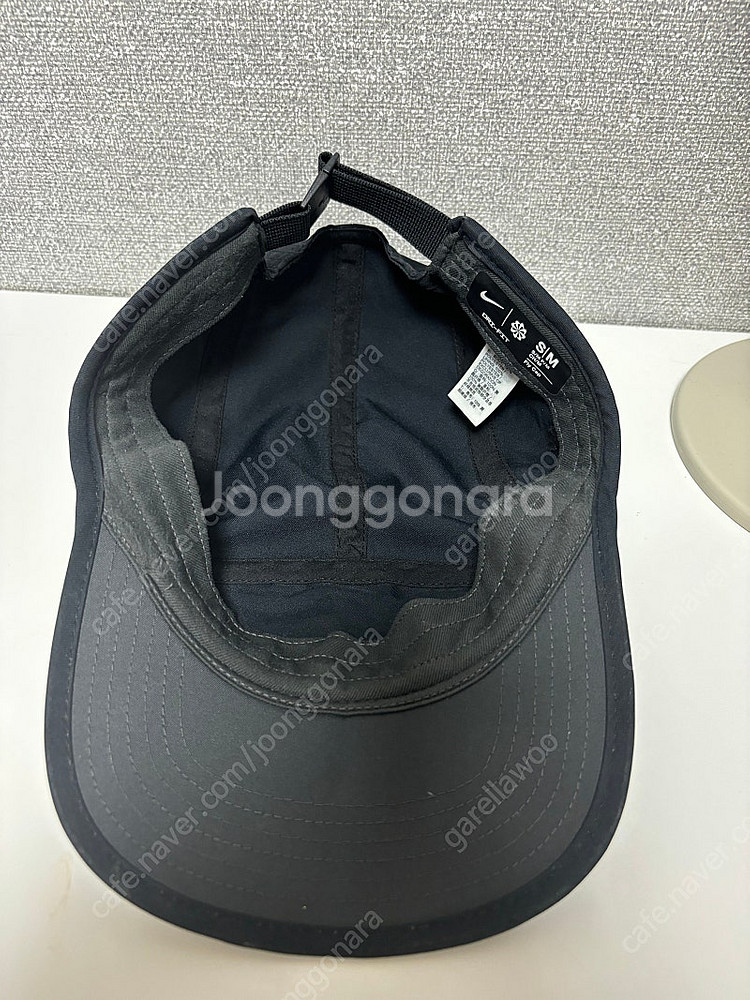 드라이 핏 플라이 언스트럭처 스우시 캡--1