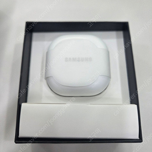 버즈2프로 화이트
