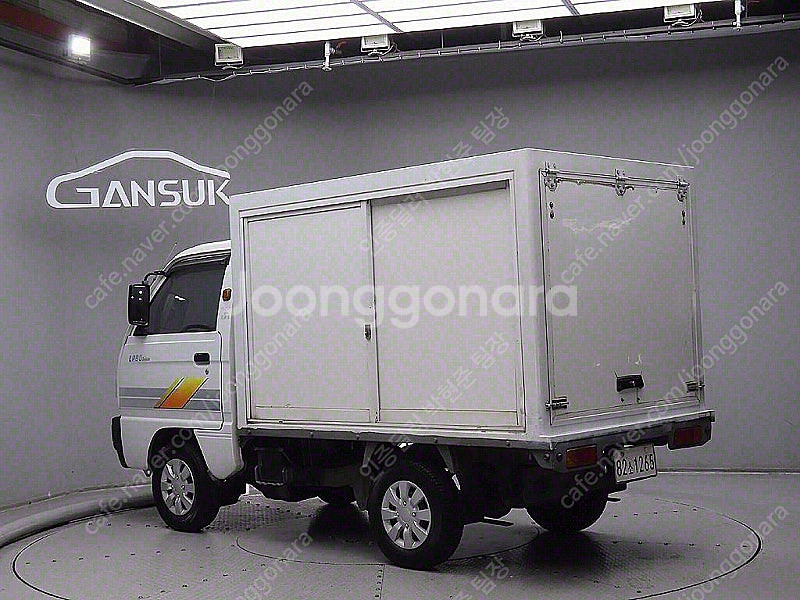 내장탑차 중고 뉴라보 흰색 2019년식 40,370km...--3