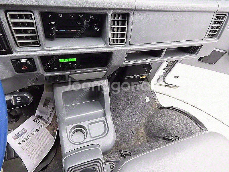 내장탑차 중고 뉴라보 흰색 2019년식 40,370km...--7