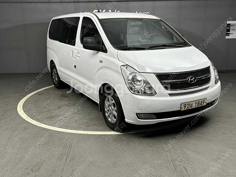 그랜드 스타렉스 5밴 중고차 스타렉스 중고 가성비차량 흰색 2015년식 54,449km 5인승 CVX 럭셔리 수원중...--2