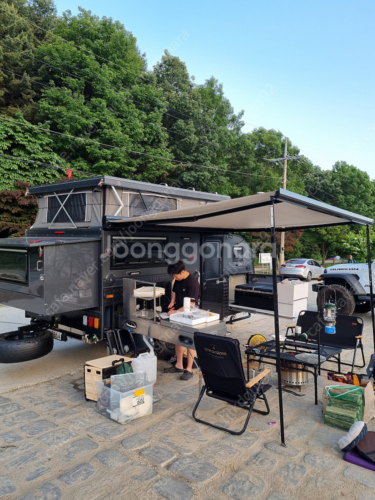 로드탑 f3s 호주식 카라반 팔아요.--6