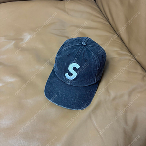 Supreme 슈프림 23ss 피그먼트 블랙 S로고 6패널 볼캡 모자 (Pigment Washed Black)