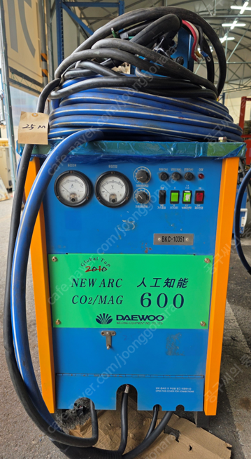 ［판매］중고 CO2 용접기 판매합니다 / 대우 CO2 ...--0