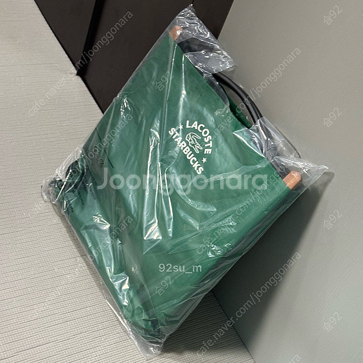(무료배송)스타벅스 라코스테 와이드 폴딩 체어 그린--1