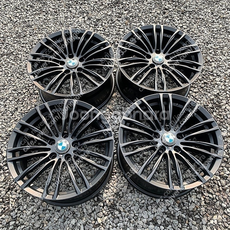 (판매)18인치 BMW 345M 유광블랙 중고휠 한대분...--0