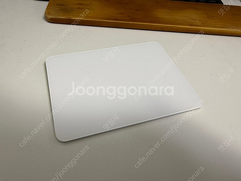 애플 트랙패드 2세대 판매합니다--0