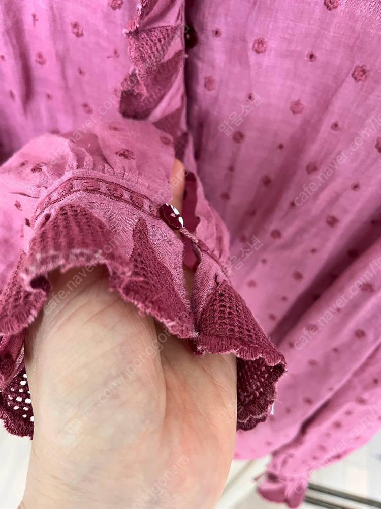 이자벨마랑 라미 100% 자수 러플 블라우스 36사이즈. 한섬 마인 타임 랑방 오즈세컨 쟈딕앤볼테르 sjsj 등--3