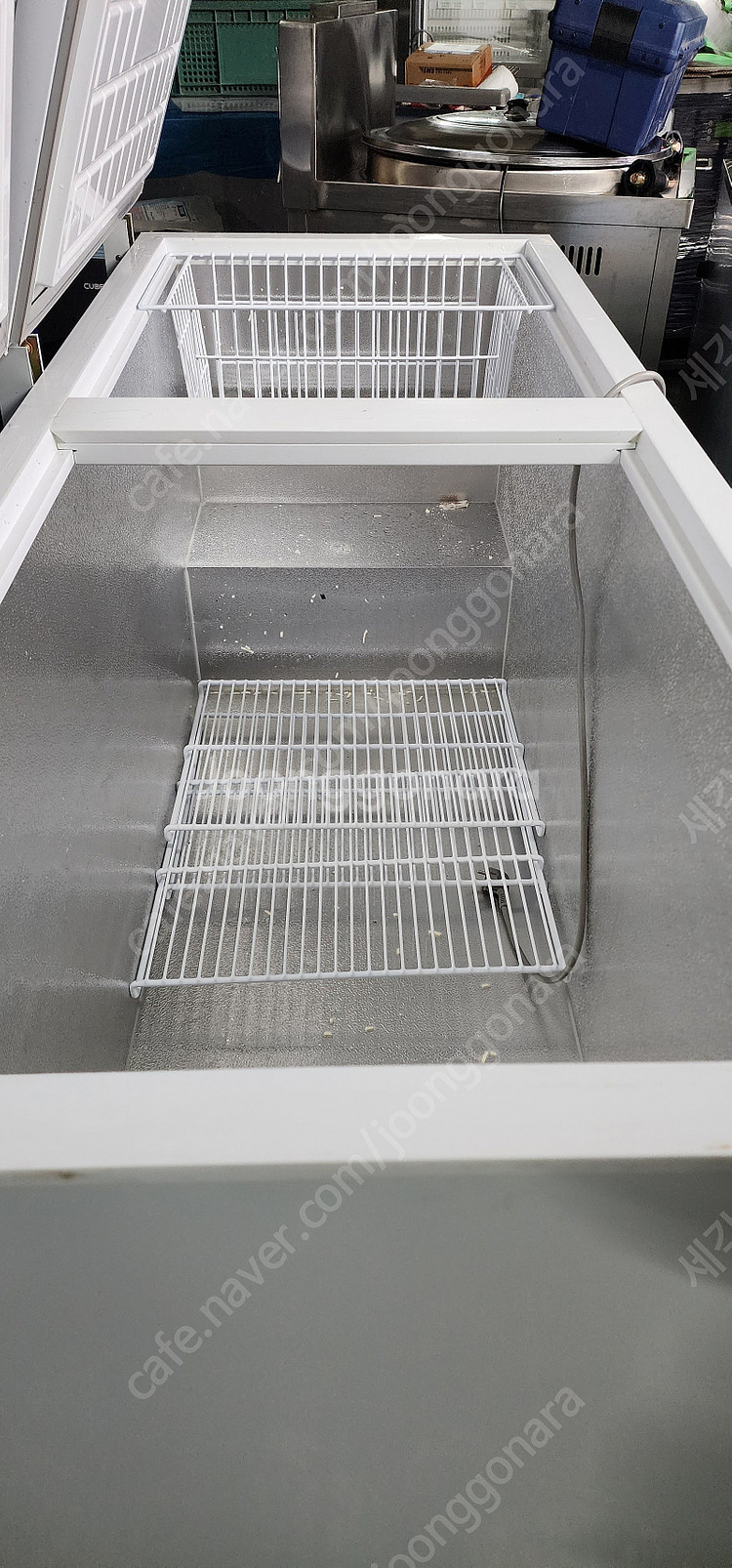 [판매]﻿아이스크림냉동고 냉동고 평대 수직냉동 간냉식수...--9