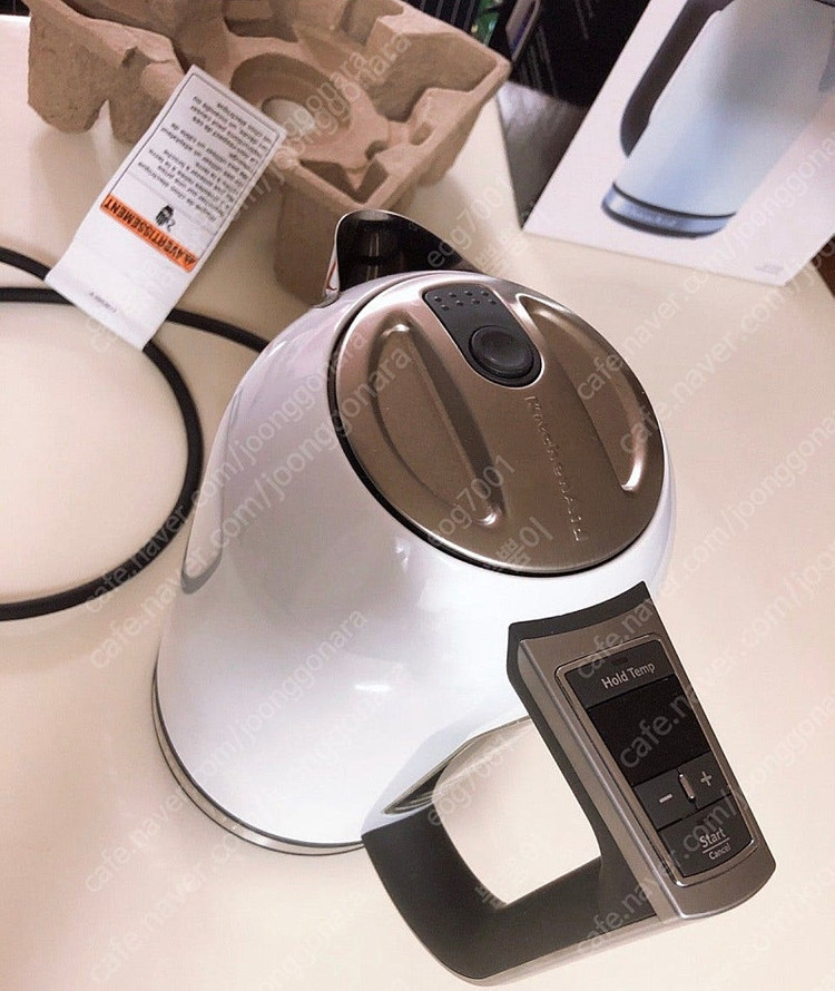 키친에이드 전기주전자 화이트 이미지