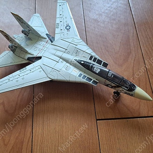 1/72 F-14 전투기 다이캐스트 판매합니다.