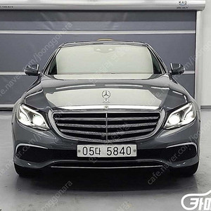 [벤츠]E-클래스 W213 E300 4MATIC 익스클루시브 ★중고차★중고차매입★전액할부★저신용자★신불자★소액할부★현금★카드 전부 가능합니다!