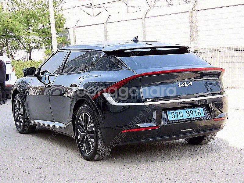 EV6 중고 EV6 중고차 파란색 2022년식 86,046km 롱레인지 어스 수원중고차--3