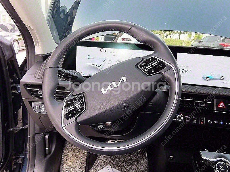 EV6 중고 EV6 중고차 파란색 2022년식 86,046km 롱레인지 어스 수원중고차--8