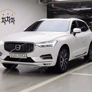 볼보 XC60 중고 볼보 중고차 볼보 중고 흰색 2020년식 T6 AWD 인스크립션 중고차싸게사기