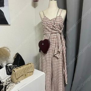 브라운 체크점프수트