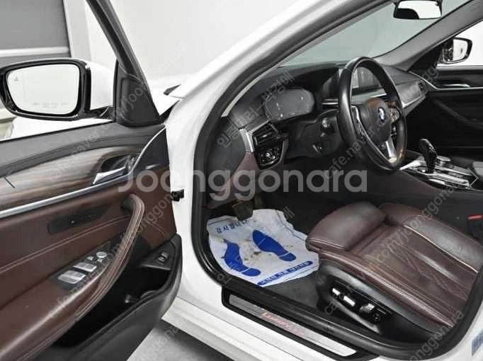 중고차 BMW 5시리즈(7세대) 520d 럭셔리 라인플...--2