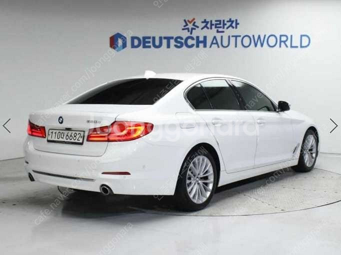 중고차 BMW 5시리즈(7세대) 520d 럭셔리 라인플...--9