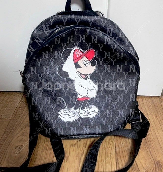 MLB 엠엘비 정품 레어템 디즈니 콜라보 한정판 가죽 ...--0