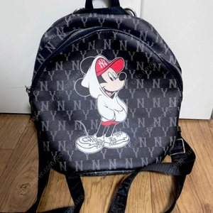MLB 엠엘비 정품 레어템 디즈니 콜라보 한정판 가죽 가방 블랙 엠엘비 미키마우스 미니 백팩