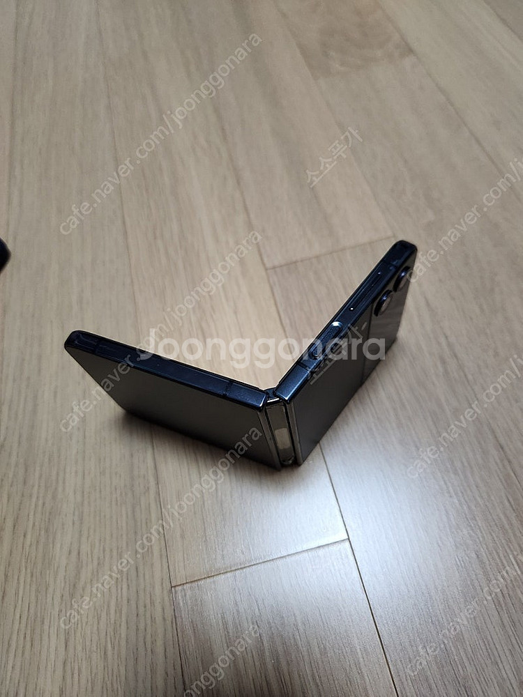 플립4 4.9만원--5