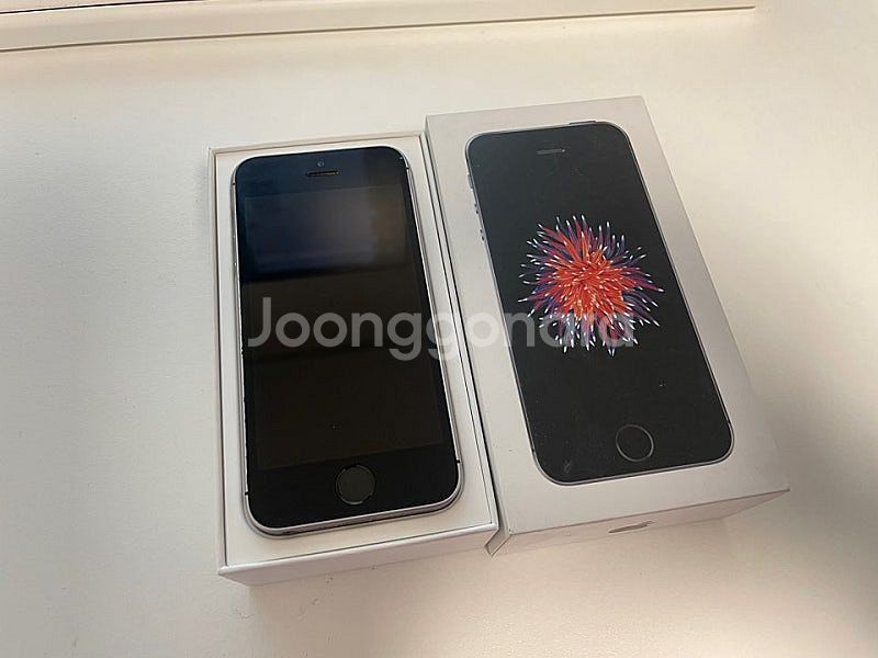 아이폰se1 스페이스그레이 256 해외 무음폰--3