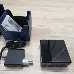 인텔 NUC7i3BNH SSD 128GB RAM 8GB 택포 판매합니다.