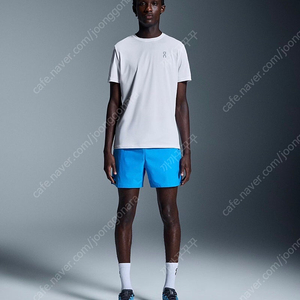 온러닝 5인치 러닝 팬츠 말리부 컬러 라지 사이즈 On Running 5" Core Shorts Malibu large