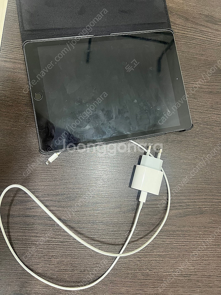 아이패드 8세대 32GB WIFI 스페이스그레이--1