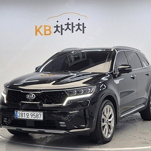 쏘렌토 중고 신형 쏘렌토 MQ4 중고 쏘렌토 중고차 검정색 2021년식 디젤 2.2 2WD 노블레스 개인사업자 차량구매