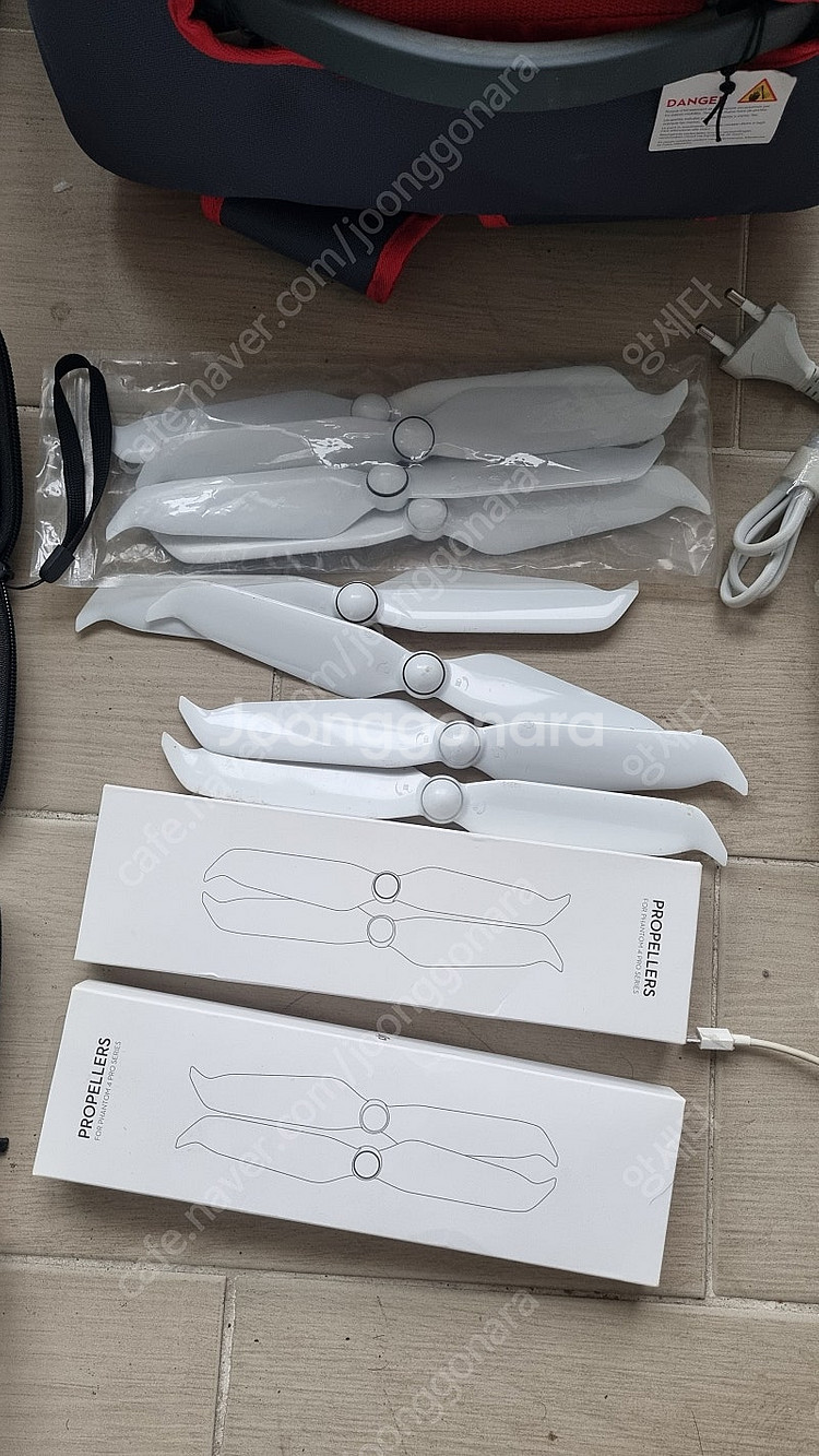 팬텀4 pro 2.0 기체 및 필터, 부속품등 풀 셋트...--6